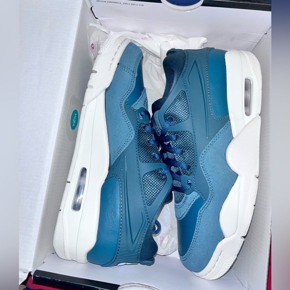 ITEM: Air Jordan 4 RM “ Oxidized Green “ WMNS Sneakers - Picture 7 of 9